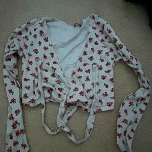 white long sleeve cropped